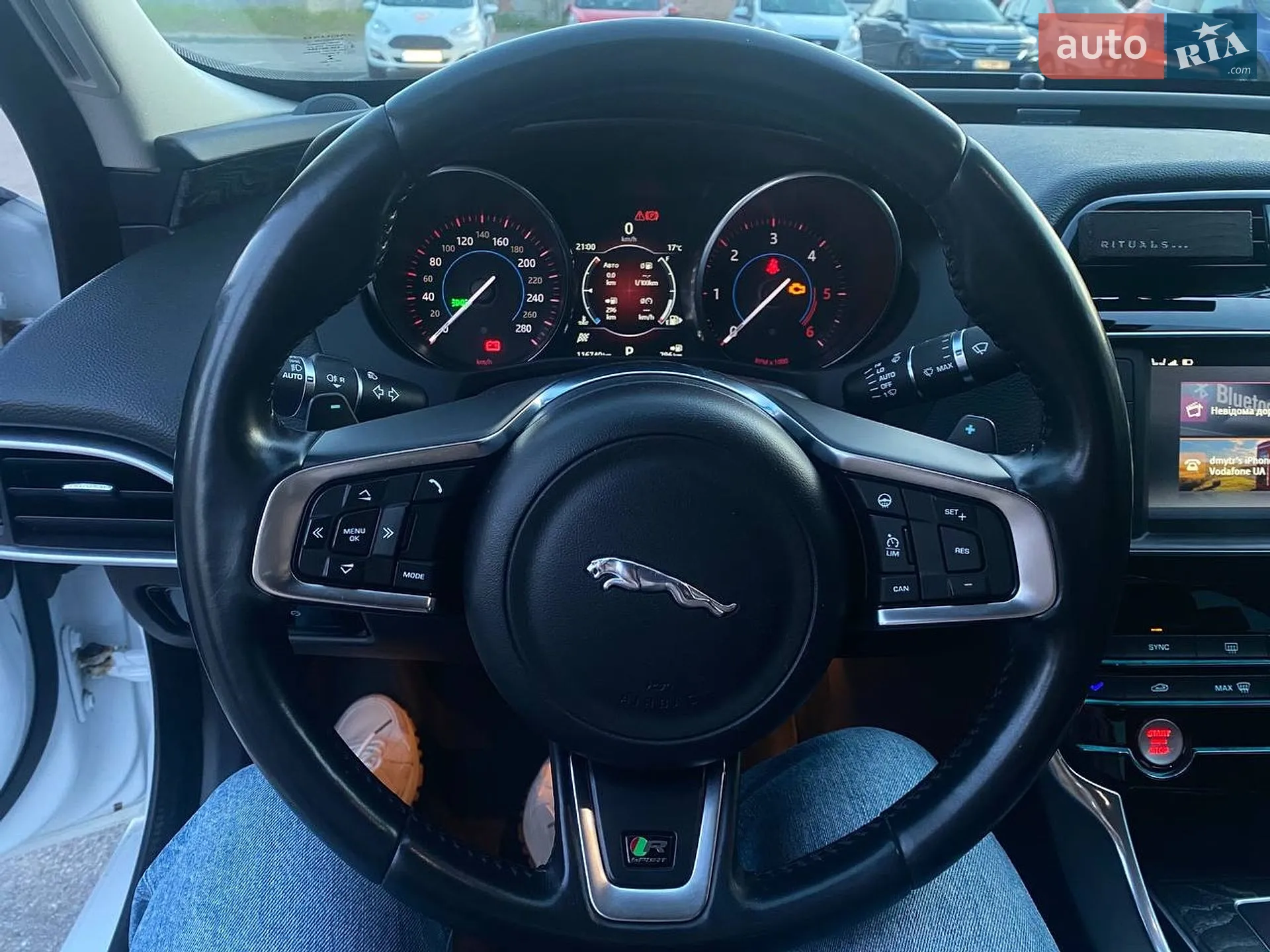 2016 Jaguar XE - мініатюра 26