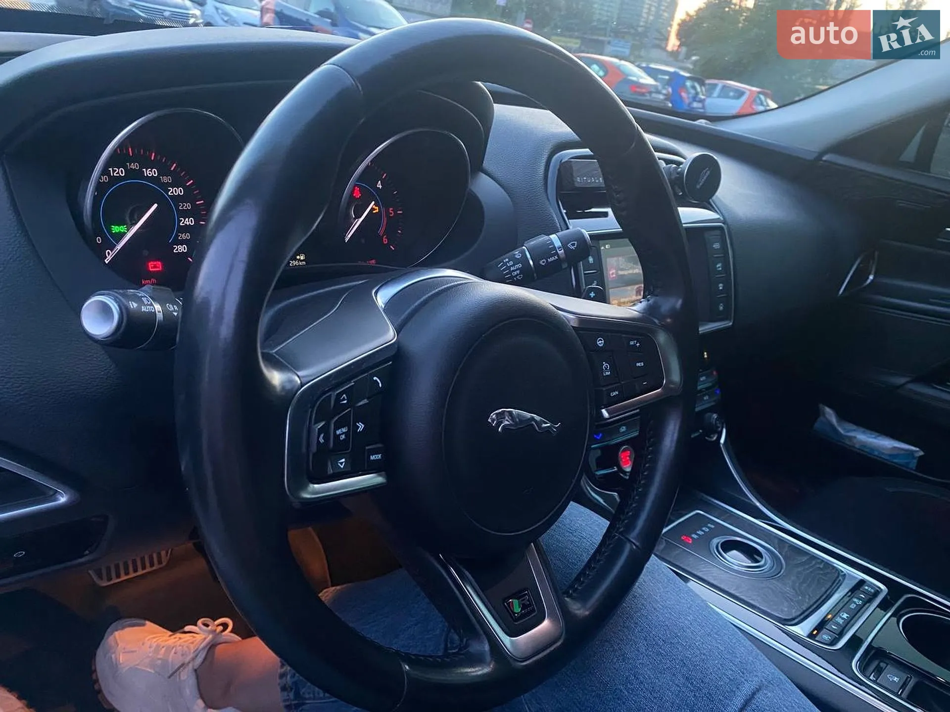 2016 Jaguar XE - мініатюра 27