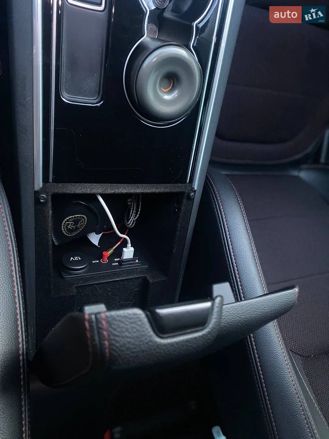 2016 Jaguar XE - мініатюра 29