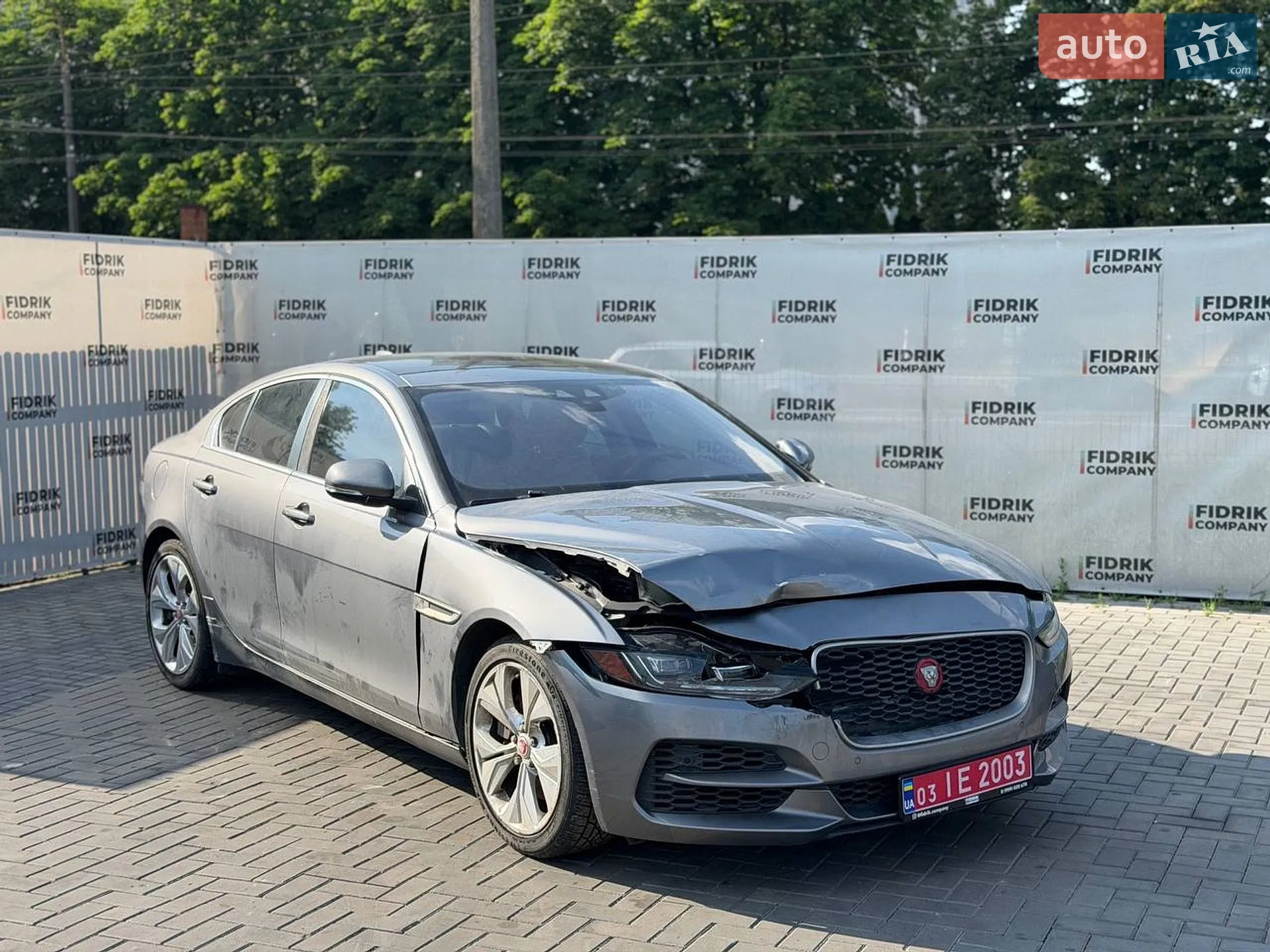 2019 Jaguar XE - фото 1
