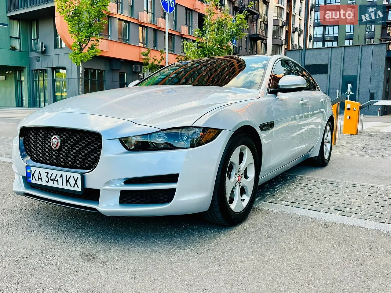 2015 Jaguar XE - мініатюра 42