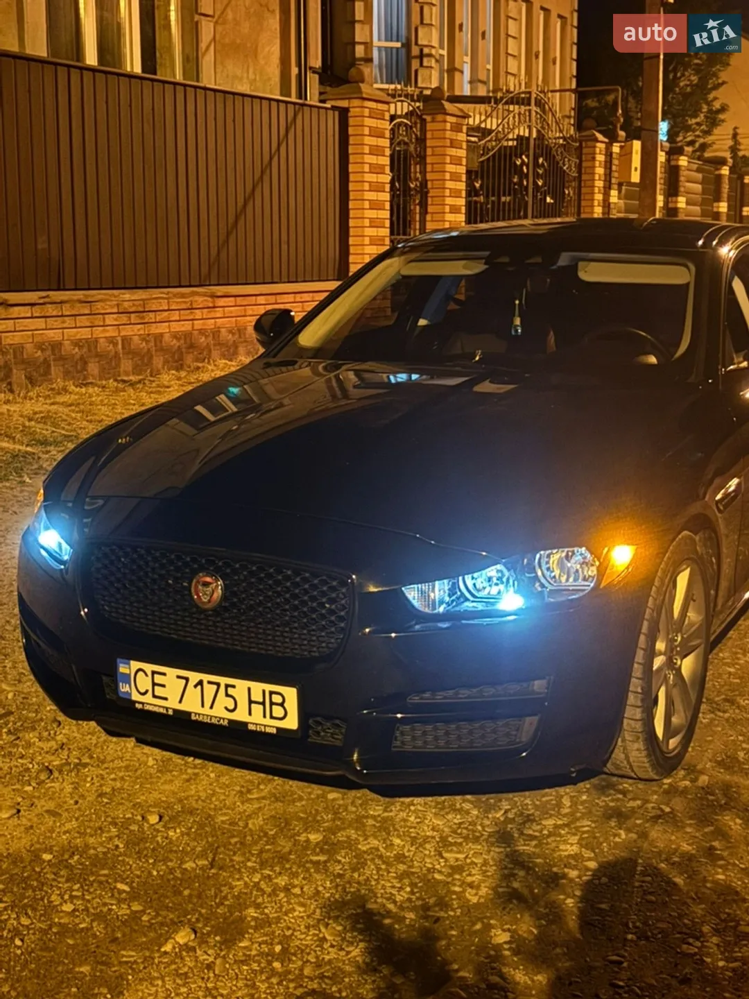2019 Jaguar XE - мініатюра 6