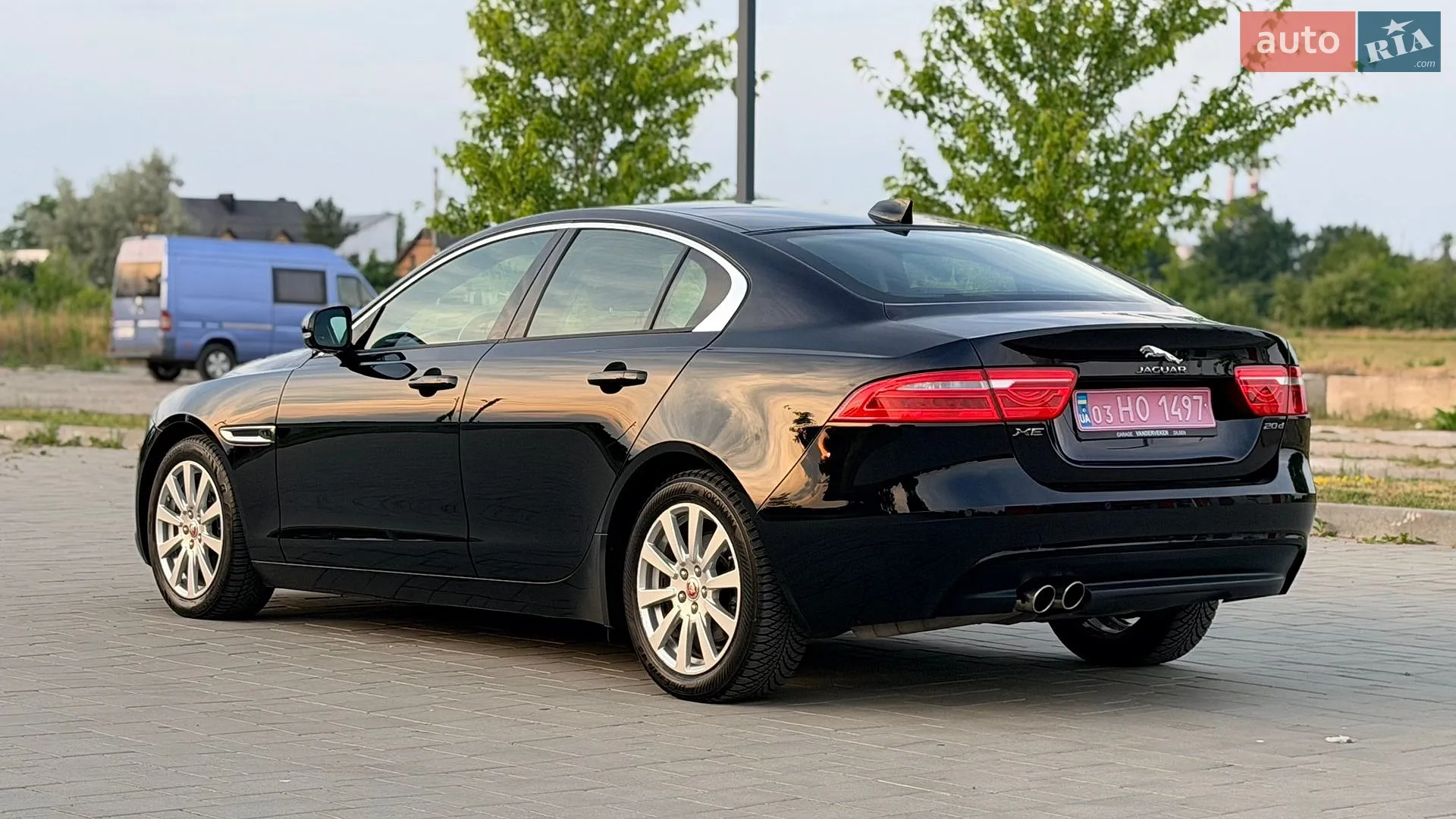 2016 Jaguar XE - мініатюра 14