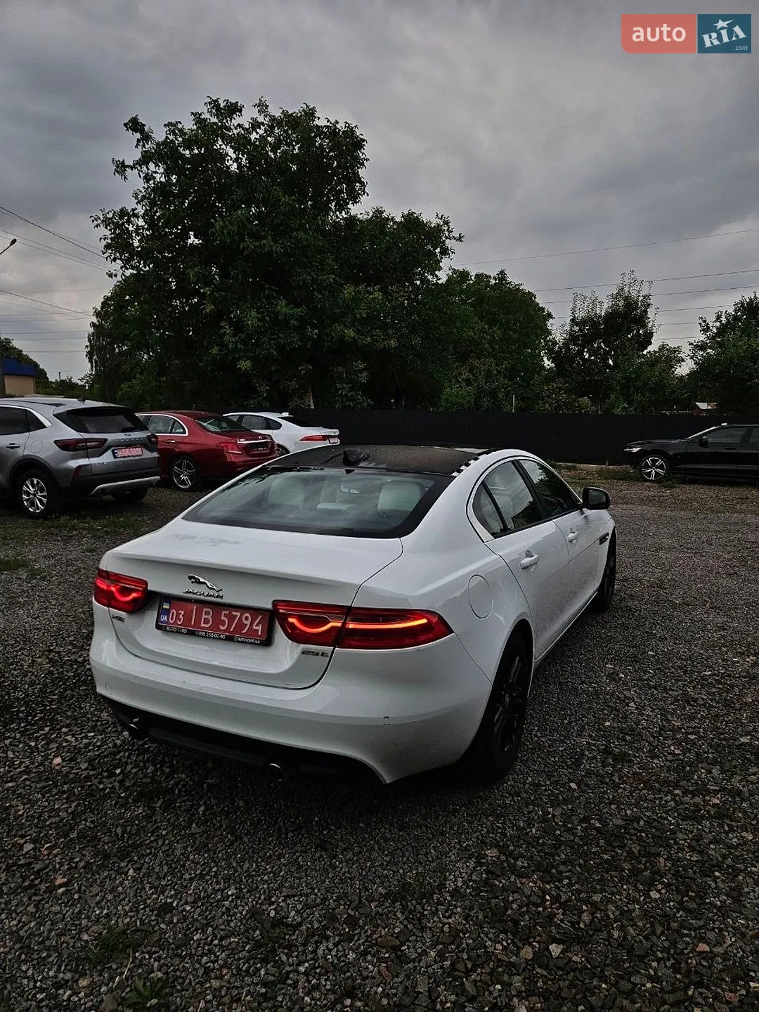 2016 Jaguar XE - мініатюра 6