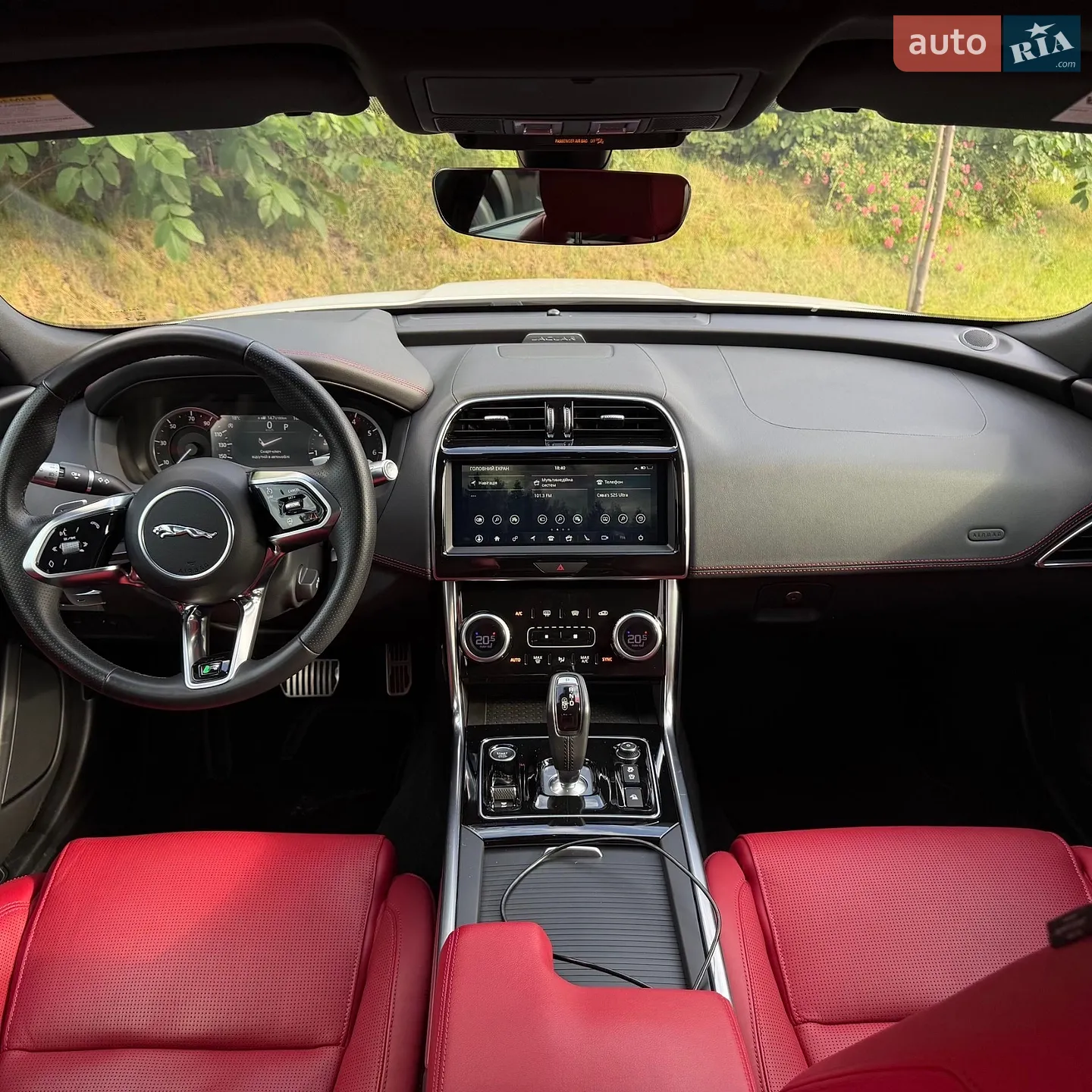 2020 Jaguar XE - мініатюра 17