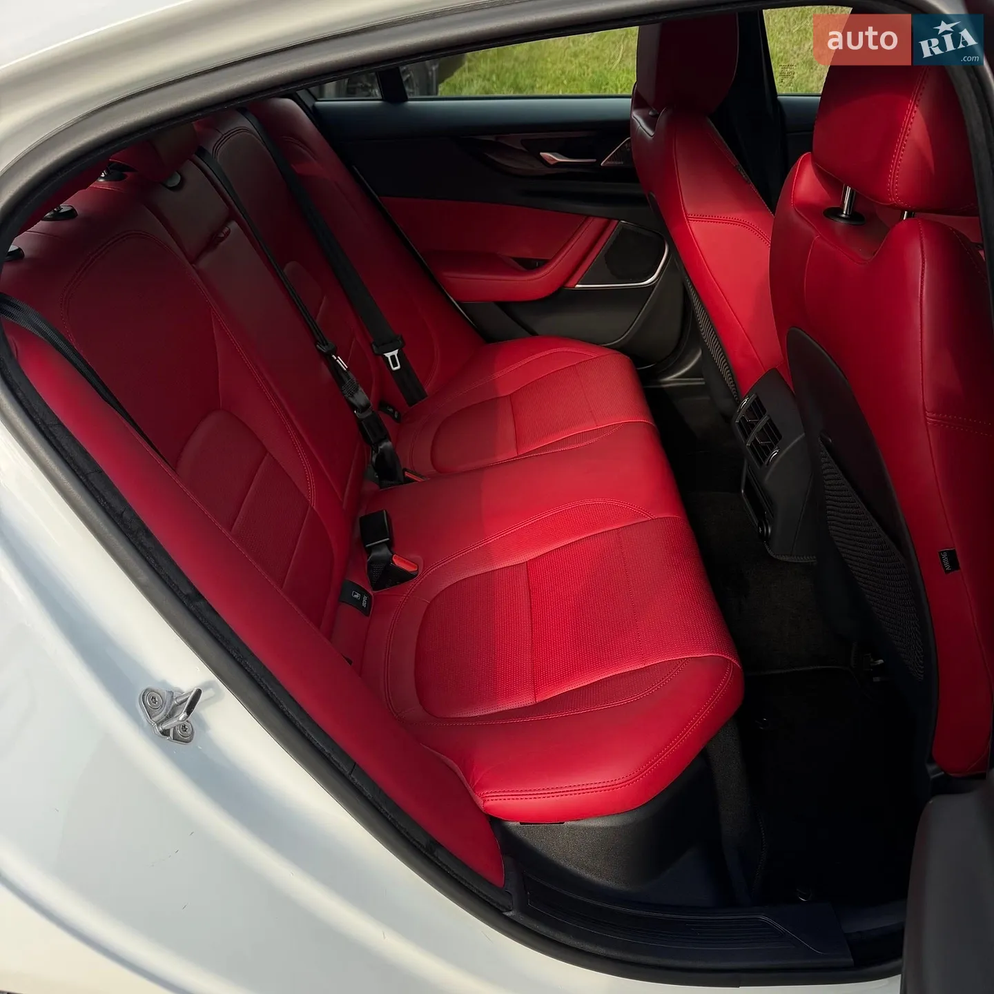 2020 Jaguar XE - мініатюра 20