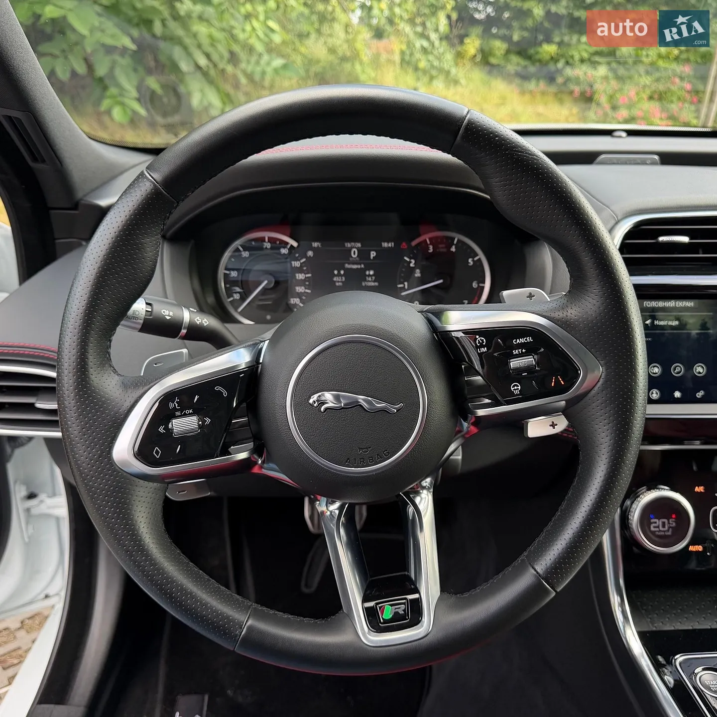 2020 Jaguar XE - мініатюра 36