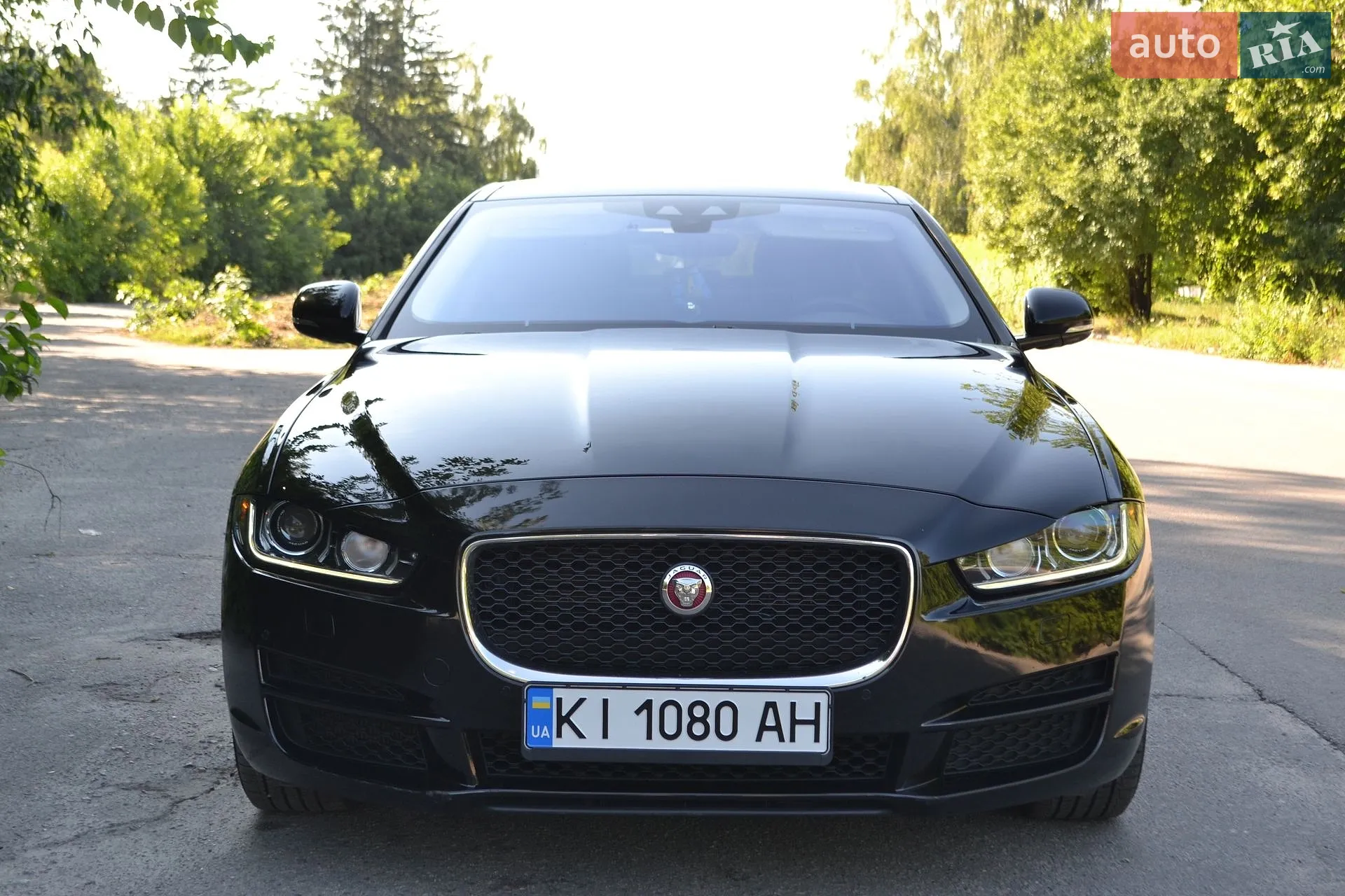 2018 Jaguar XE - мініатюра 11