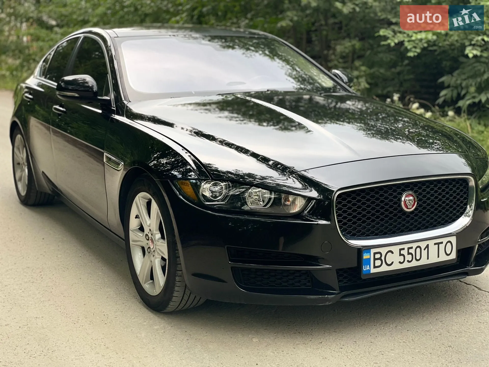 2016 Jaguar XE - мініатюра 3