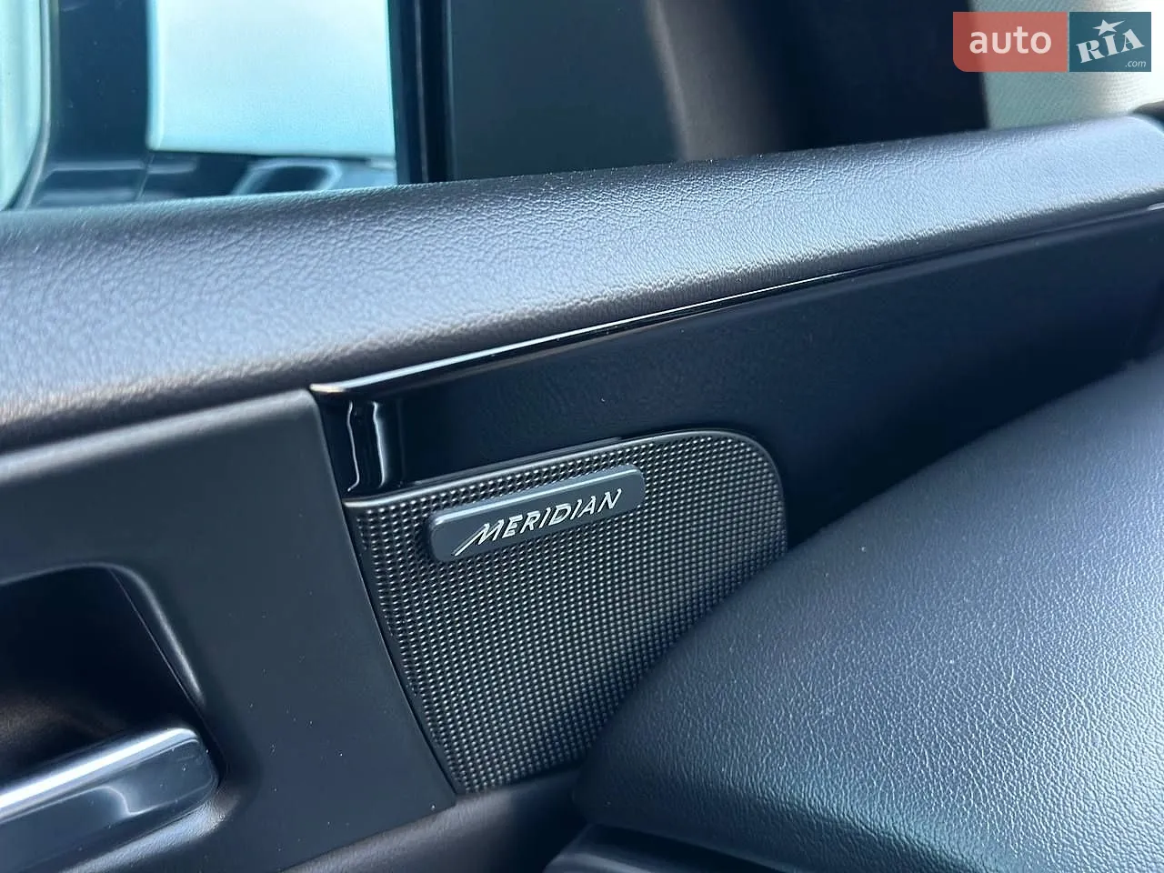 2018 Jaguar XE - мініатюра 18