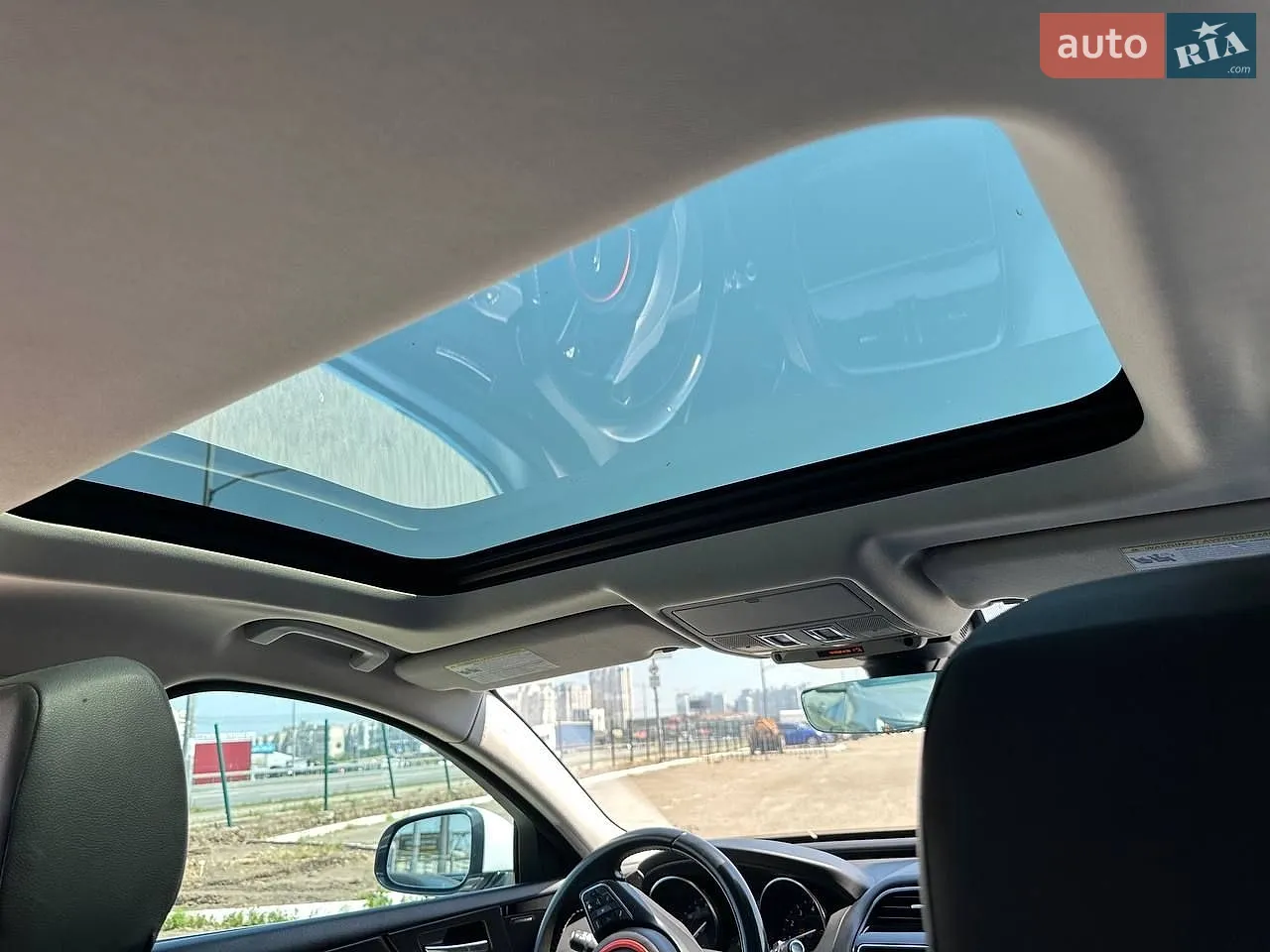 2018 Jaguar XE - мініатюра 28