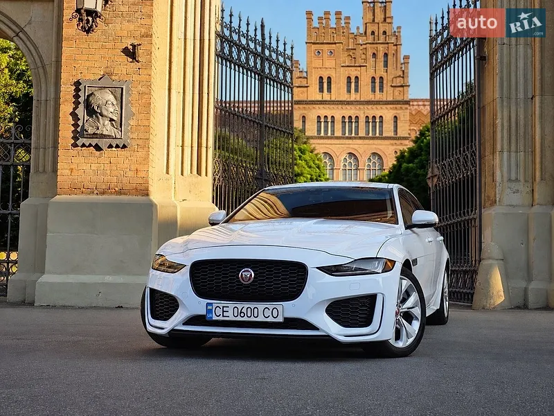 Jaguar XE 2020