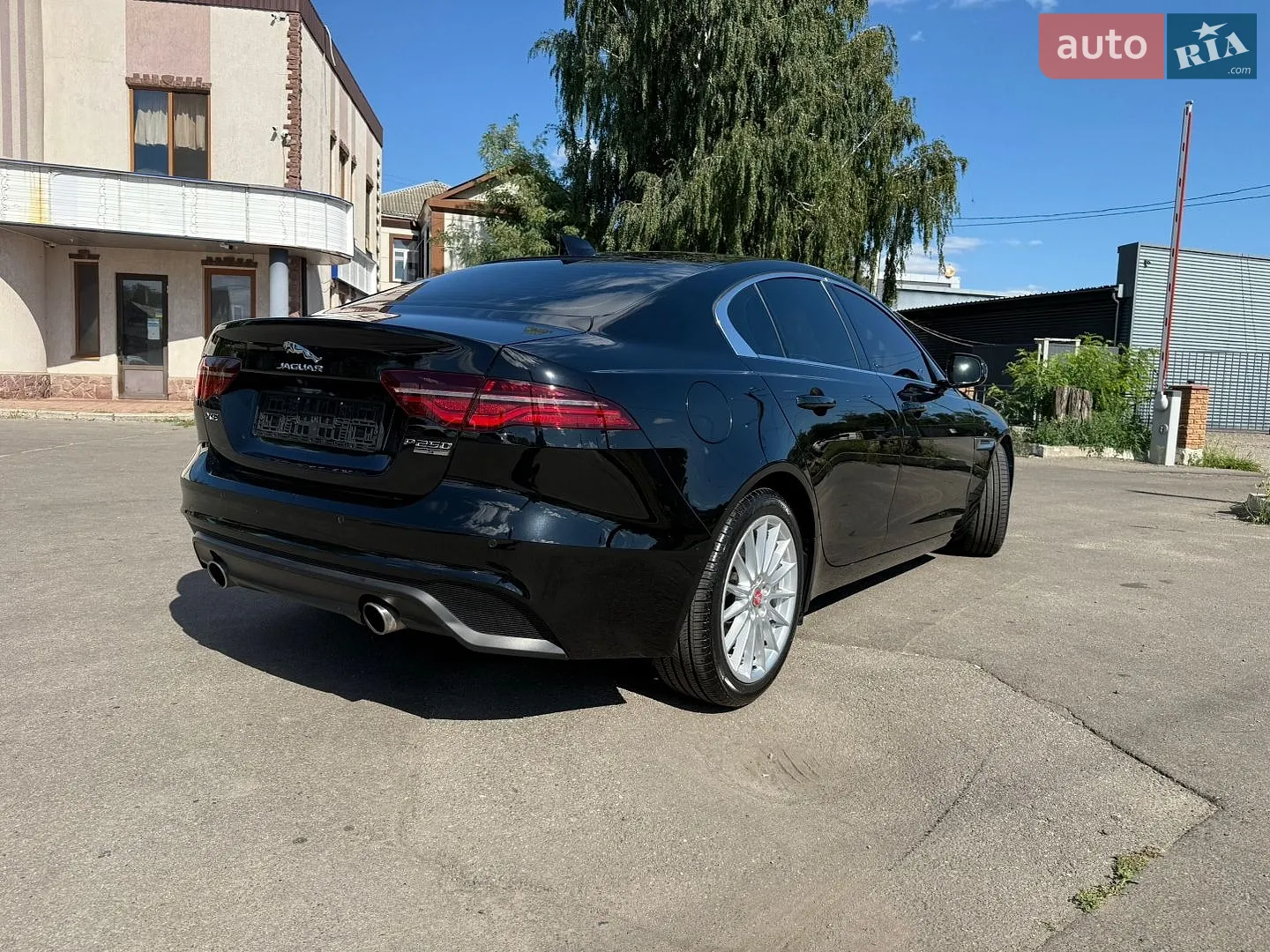 2020 Jaguar XE - мініатюра 6