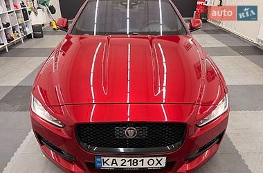 Седан Jaguar XE 2016 в Киеве