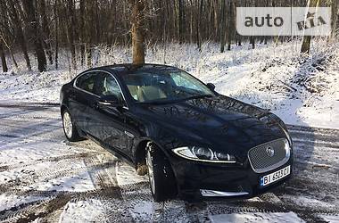 Седан Jaguar XF 2013 в Лубнах