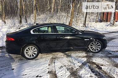 Седан Jaguar XF 2013 в Лубнах