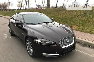 Седан Jaguar XF 2014 в Киеве