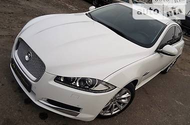 Седан Jaguar XF 2012 в Киеве