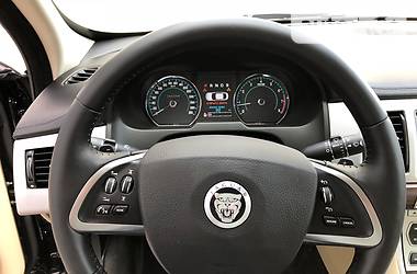 Седан Jaguar XF 2014 в Чернигове