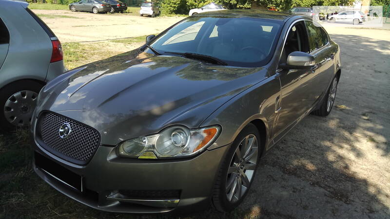 Седан Jaguar XF 2008 в Киеве