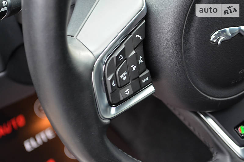 Седан Jaguar XF 2016 в Києві