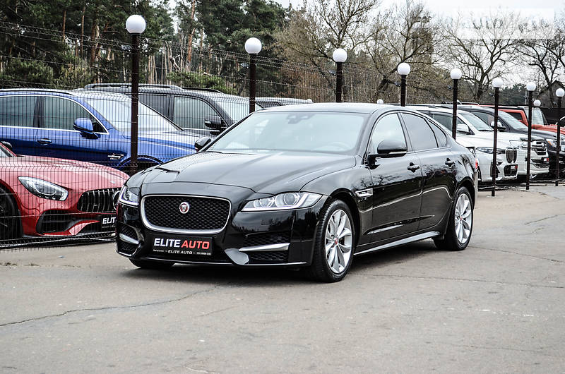Седан Jaguar XF 2016 в Києві