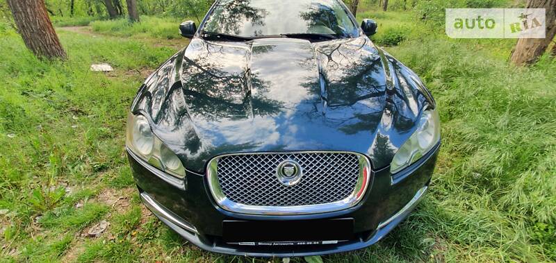 Седан Jaguar XF 2008 в Киеве