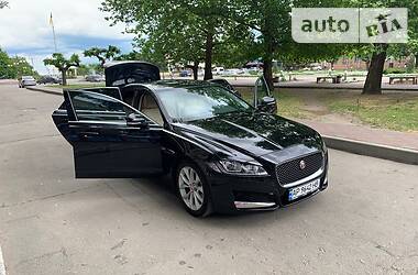 Седан Jaguar XF 2017 в Мелитополе