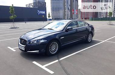 Седан Jaguar XF 2012 в Киеве