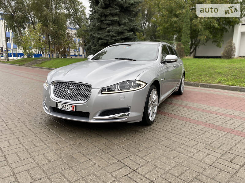 Седан Jaguar XF 2013 в Киеве