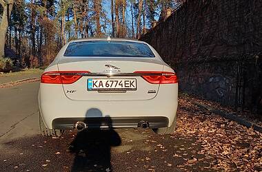 Седан Jaguar XF 2019 в Киеве