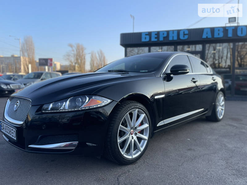 Jaguar XF