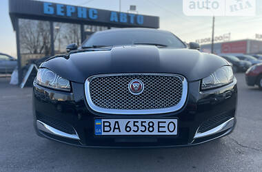 Jaguar XF