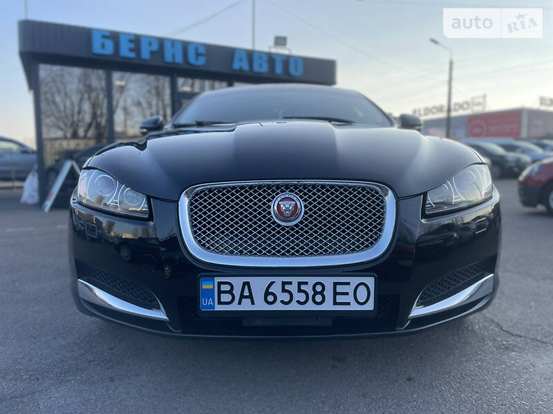 Jaguar XF