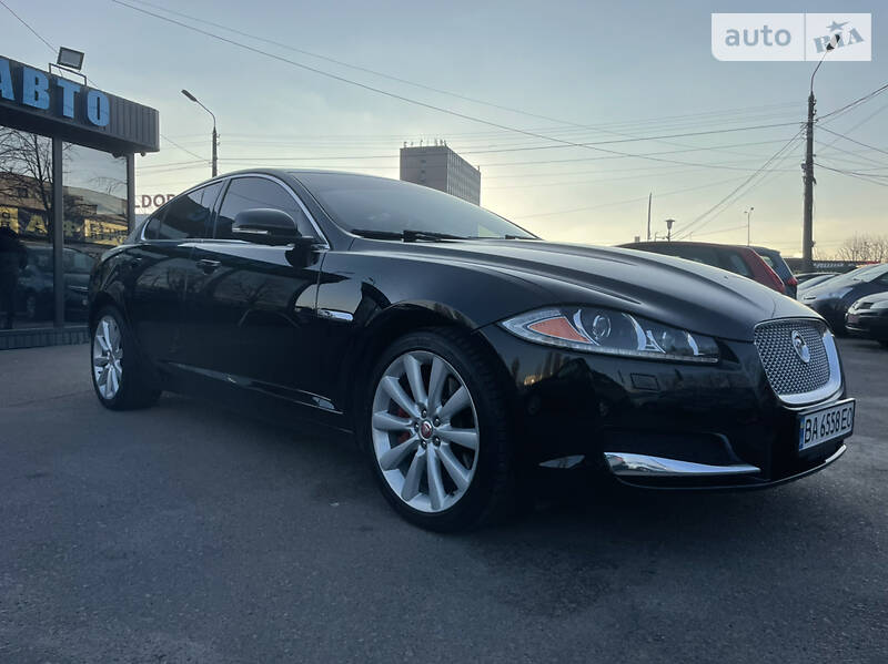 Jaguar XF