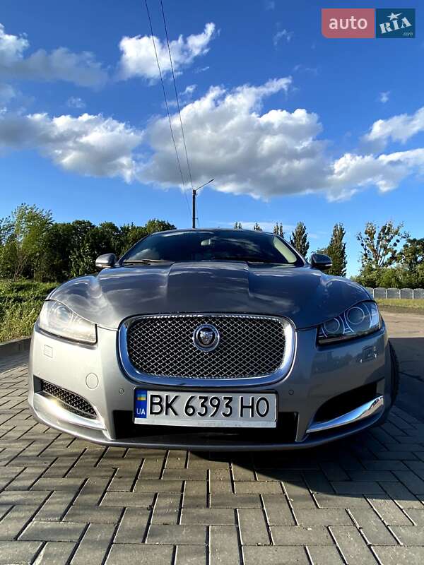 Jaguar XF 2013 Jaguar XF 2013