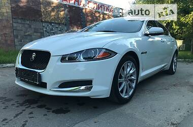 Седан Jaguar XF 2013 в Києві