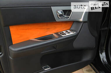 Седан Jaguar XF 2013 в 