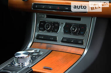 Седан Jaguar XF 2013 в 