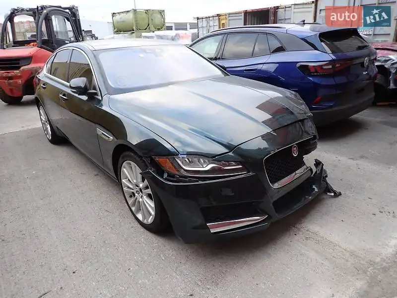 Jaguar XF 2016