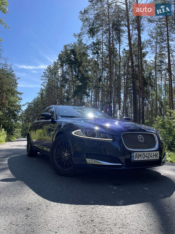 Седан Jaguar XF 2015 в Бердичеве