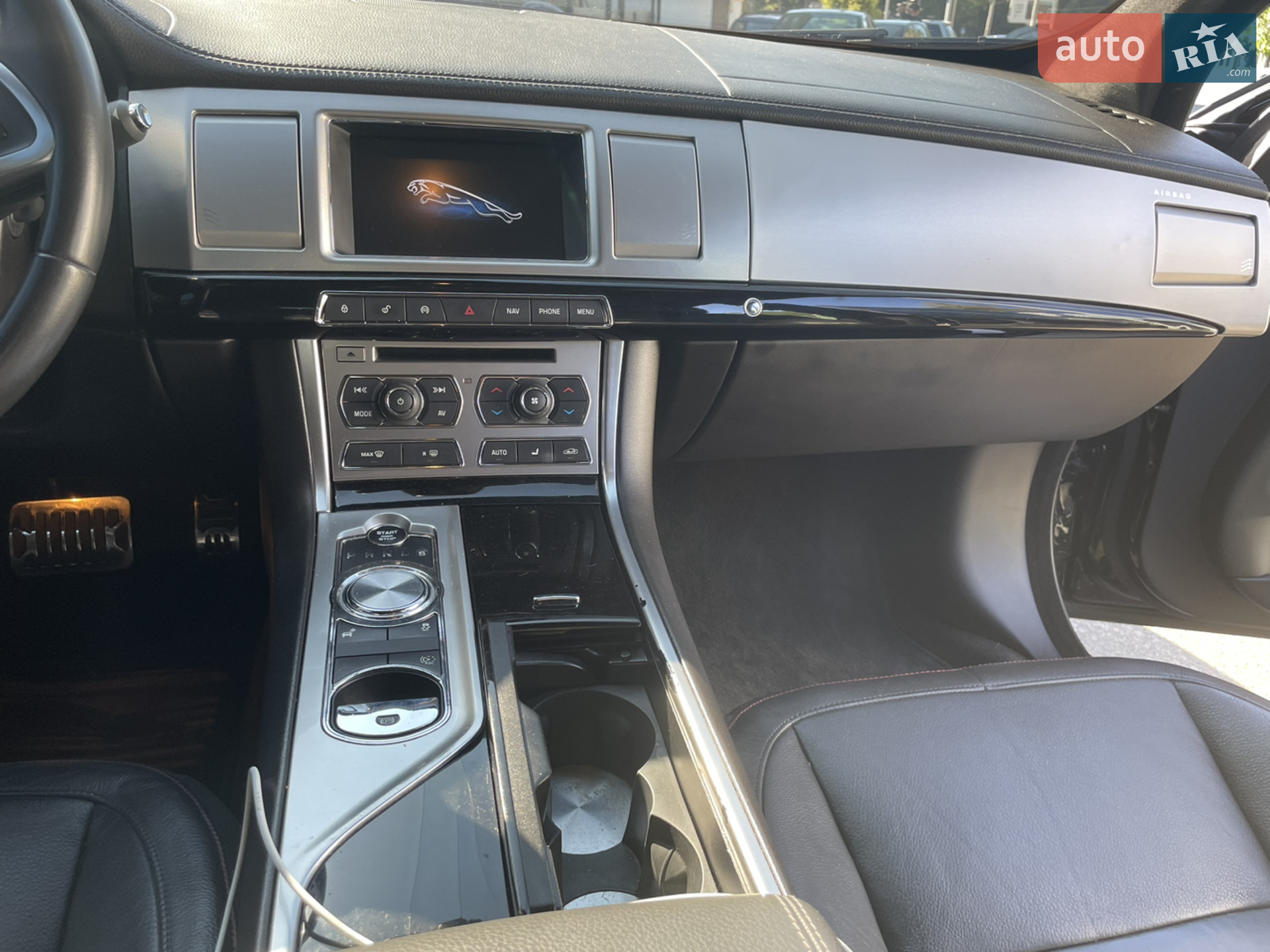 2015 Jaguar XF - мініатюра 40