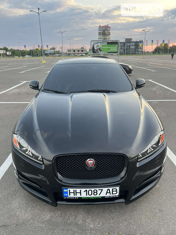 Седан Jaguar XF 2015 в Одессе
