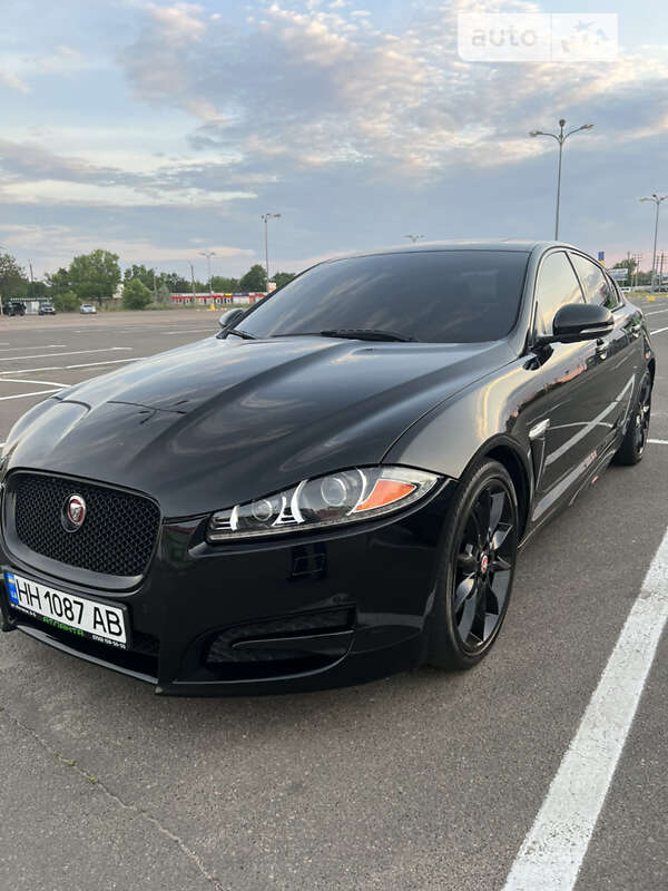 Седан Jaguar XF 2015 в Одессе