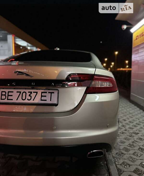 Седан Jaguar XF 2008 в Виннице