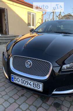 Седан Jaguar XF 2013 в Тернополе