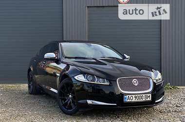 Седан Jaguar XF 2013 в Ужгороде