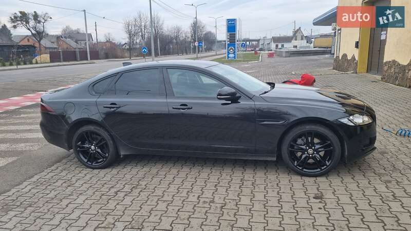 Седан Jaguar XF 2016 в Луцьку