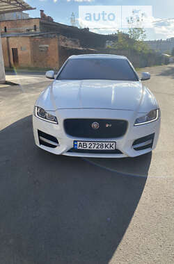 Седан Jaguar XF 2017 в Виннице