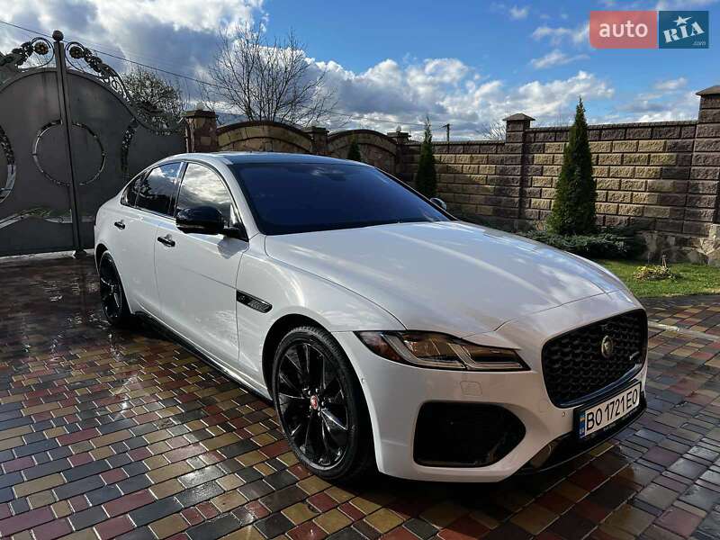Седан Jaguar XF 2021 в Тернополе